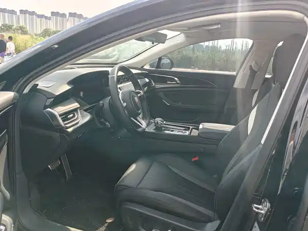 Hongqi H6 2025