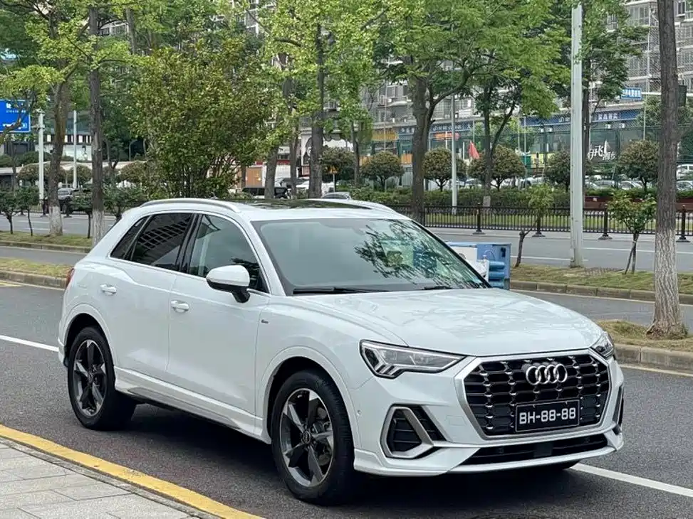 Audi Q3 2022