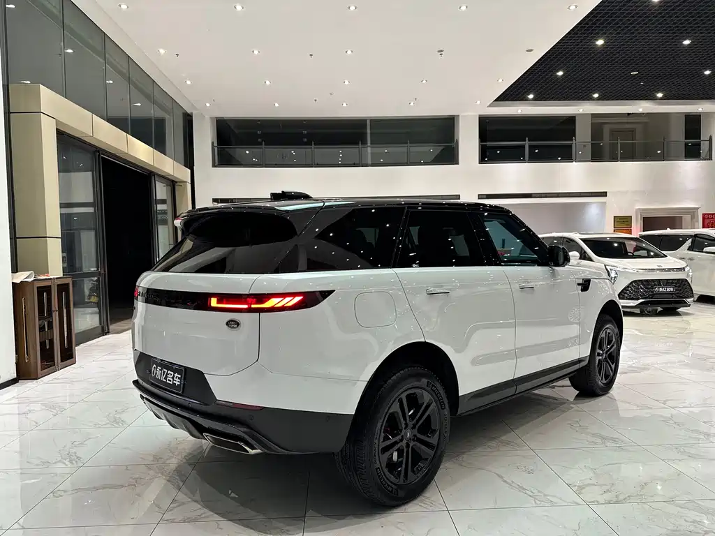 Land Rover Sport 2023 — фото 14