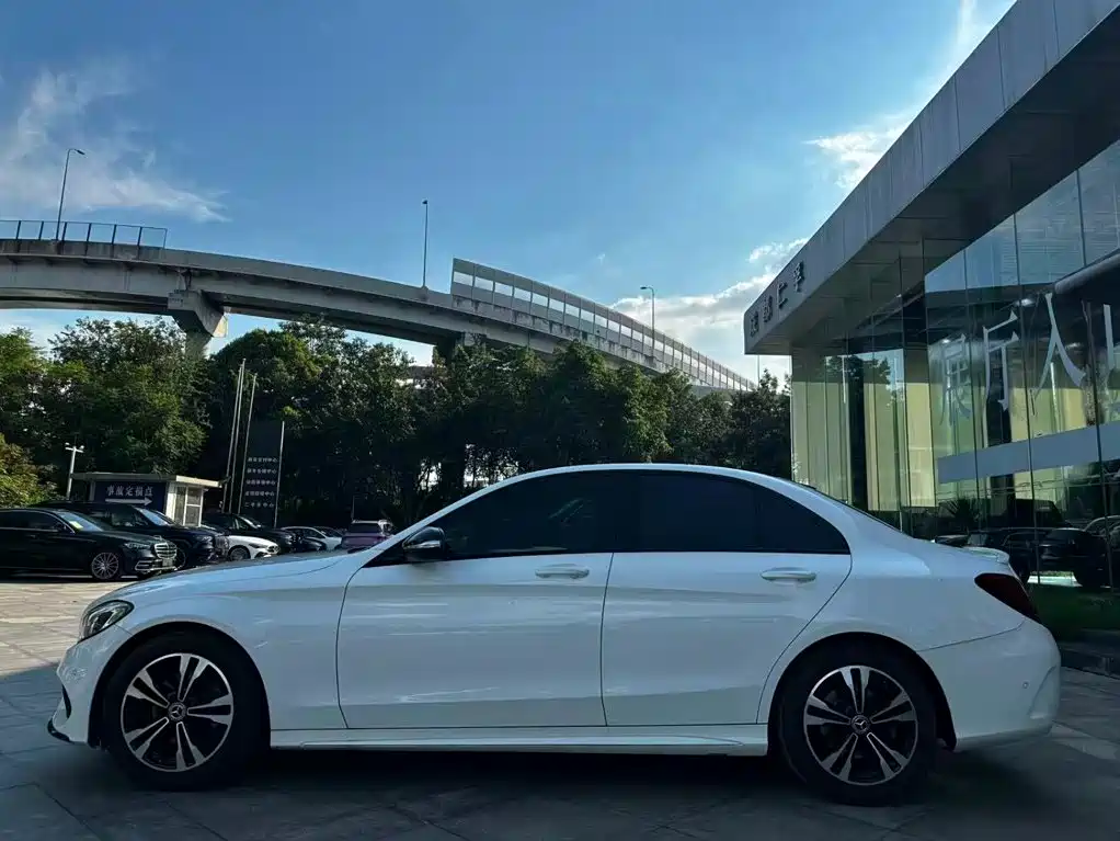 Mercedes-Benz C-Class 2018