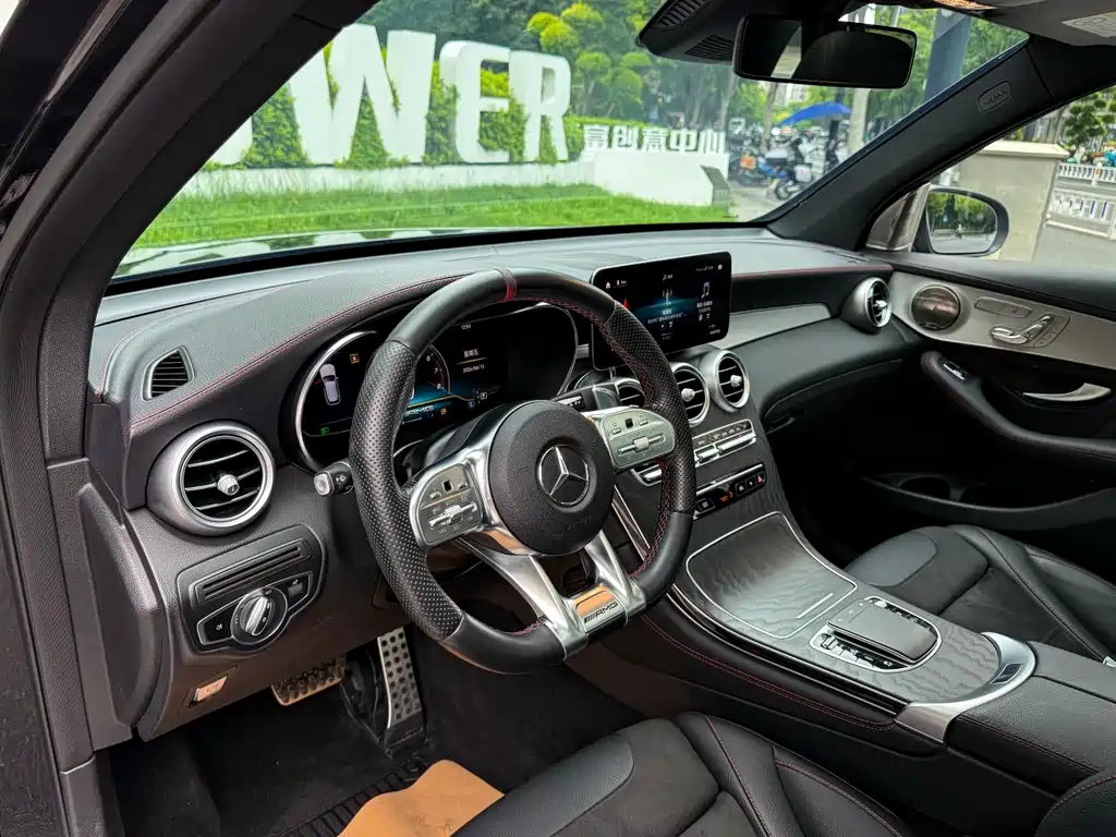 Mercedes-Benz GLC AMG 2020 — фото 9