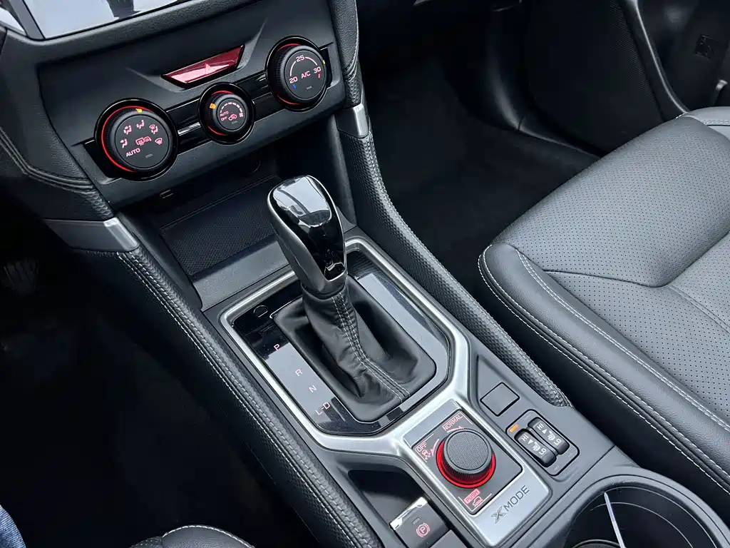 Subaru Forester 2022 — фото 10