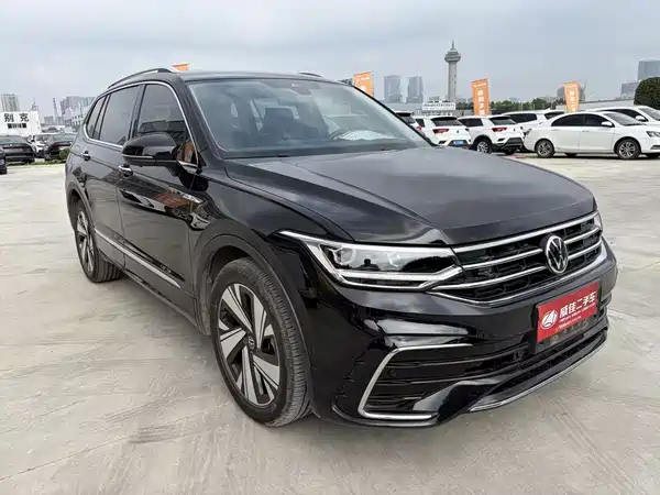 Volkswagen Tiguan L 2023