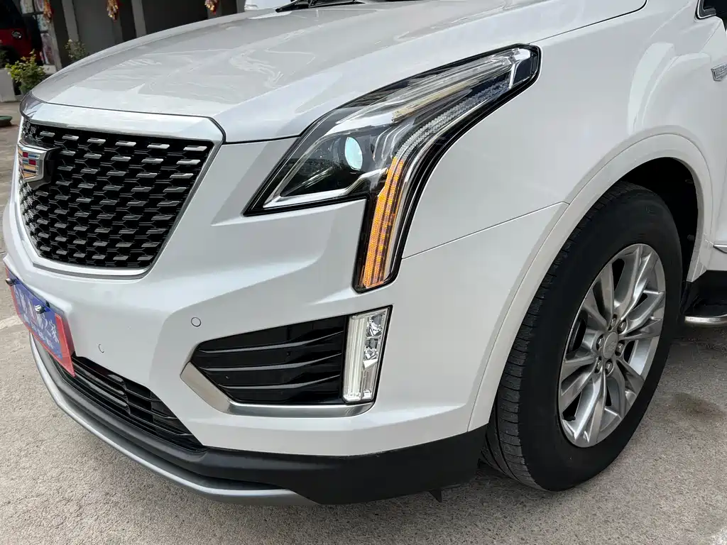 Cadillac XT5 2021 — фото 13