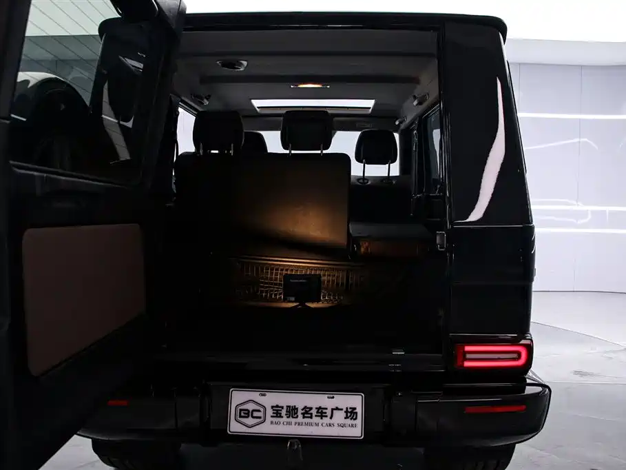 Mercedes-Benz G-Class 2017 — фото 15