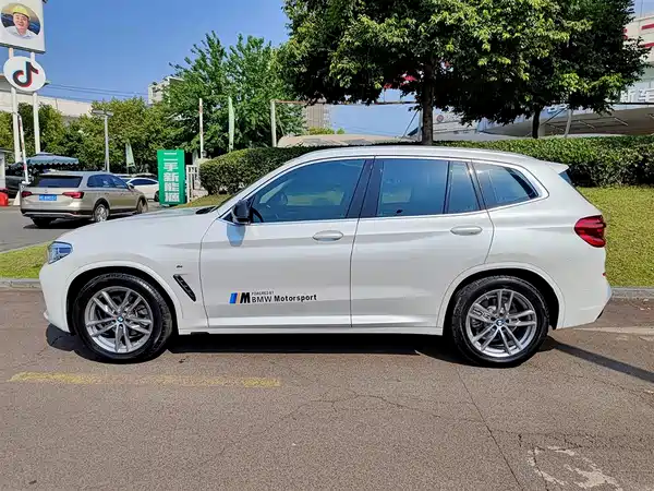 BMW X3 2021