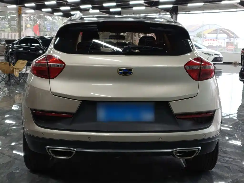 Geely Emgrand GS 2018 — фото 13