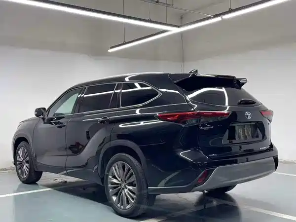 Toyota Highlander 2022