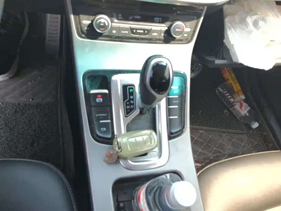 Geely Emgrand GS 2019 — фото 16