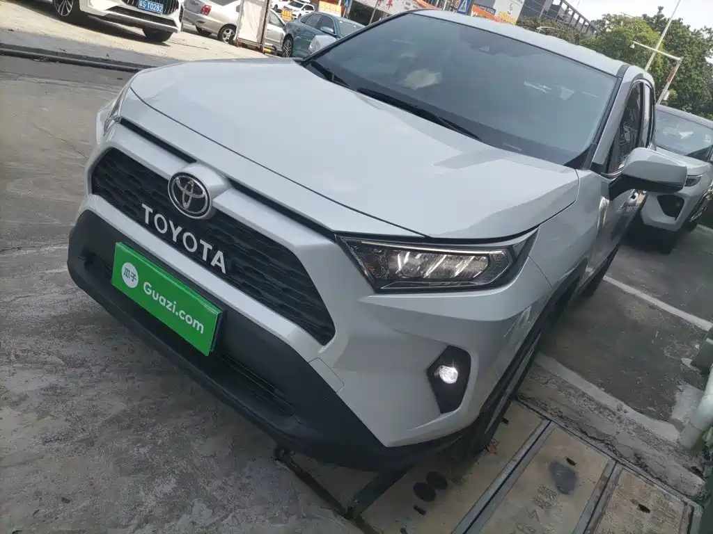 Toyota RAV4 2024