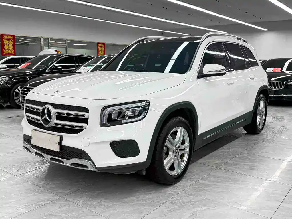Mercedes-Benz GLB 2023