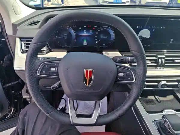 Hongqi HS5 2025