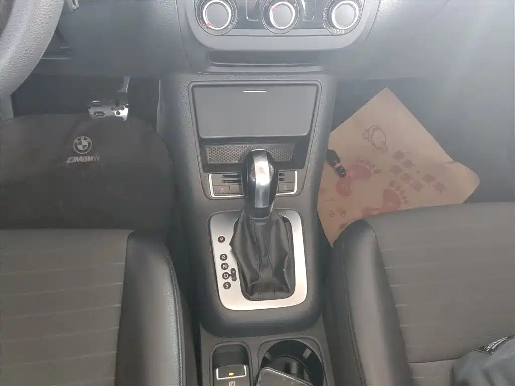 Volkswagen Tiguan 2015 — фото 14