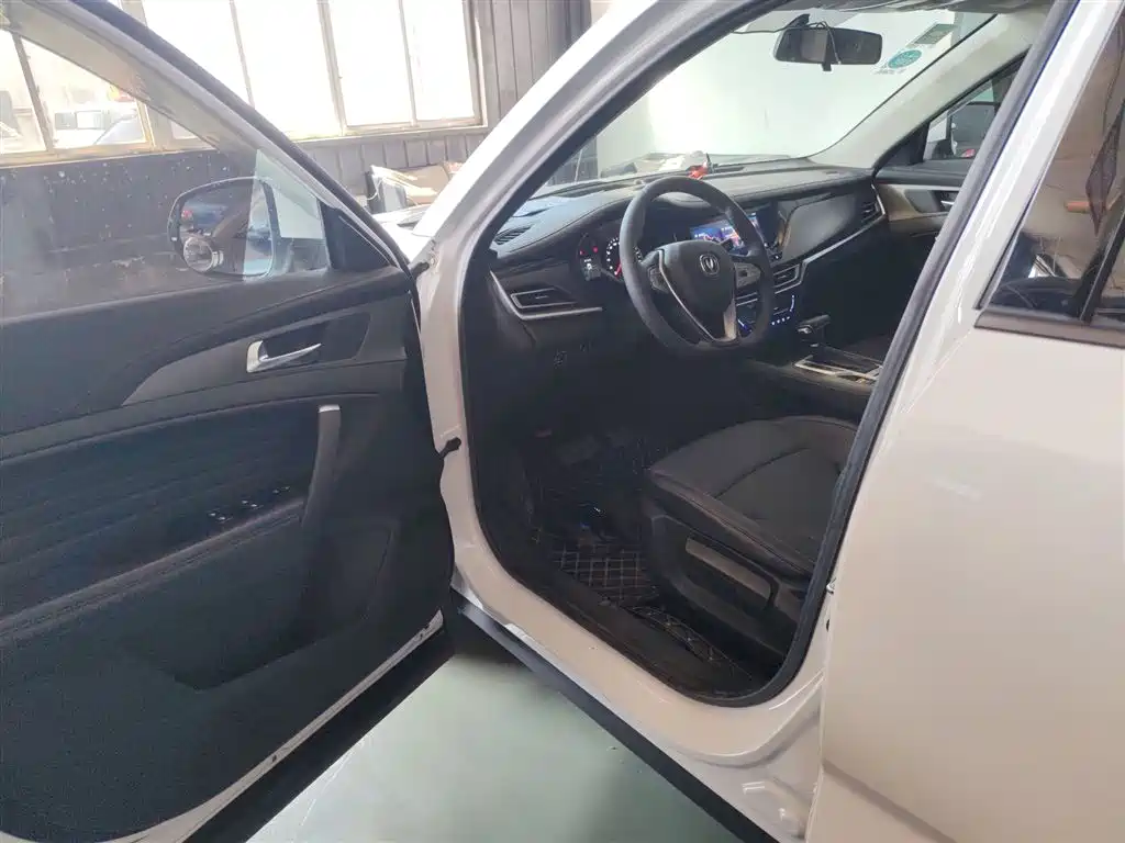 Changan CS35PLUS 2020 — фото 12