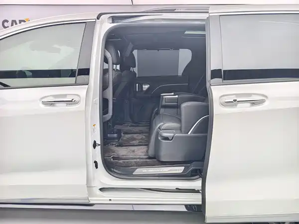 Toyota Sienna 2024