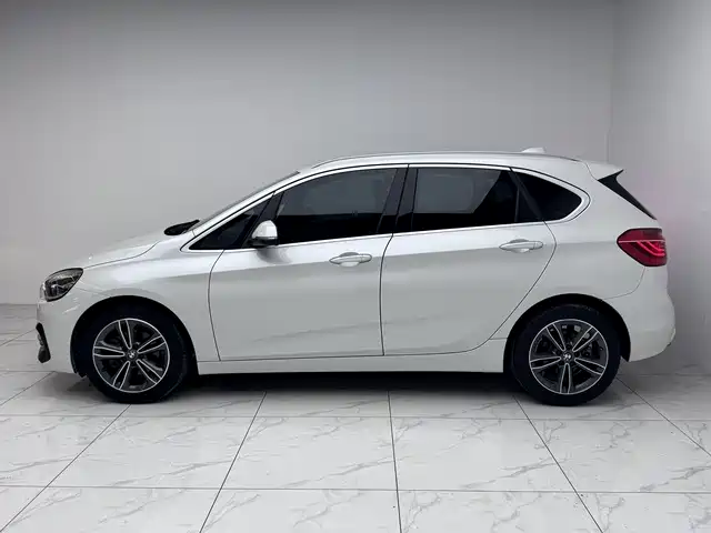 BMW 2 Series Active Tourer 2019 — фото 7