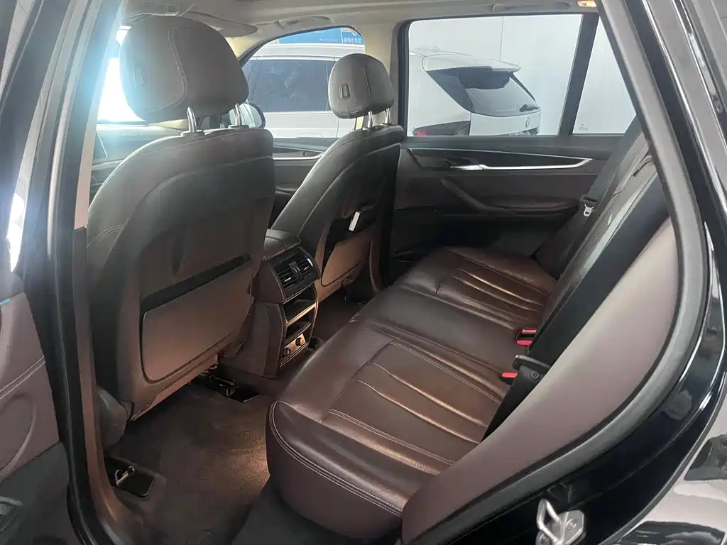 BMW X5 2018 — фото 8