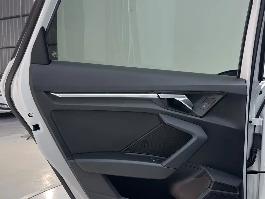 Audi A3 2022 — фото 18