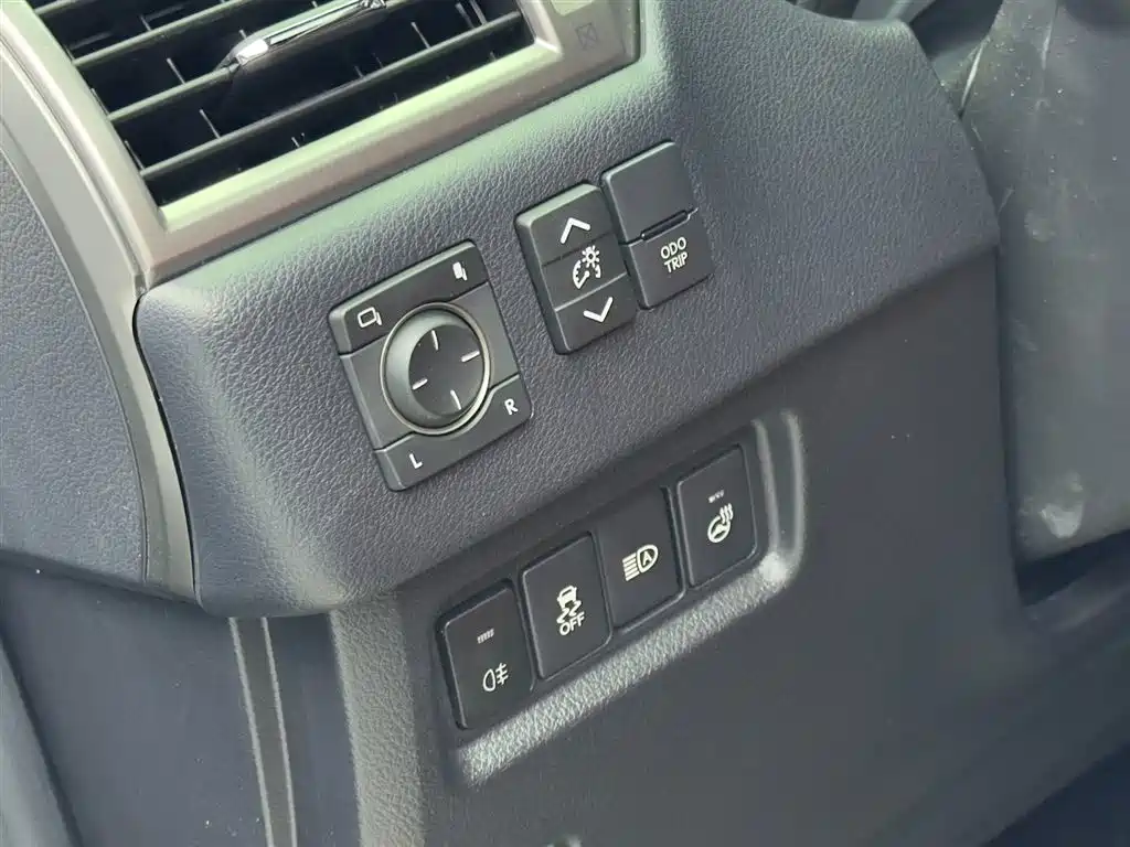 Lexus GX 2025 — фото 15
