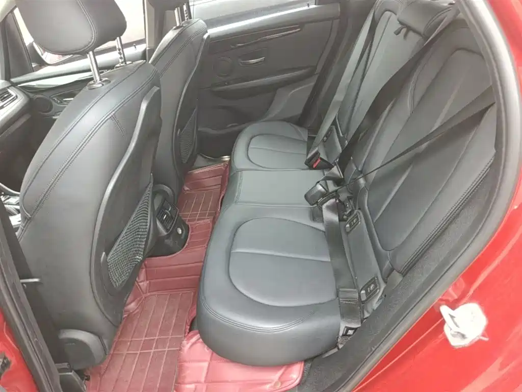 BMW 2 Series Active Tourer 2015 — фото 17