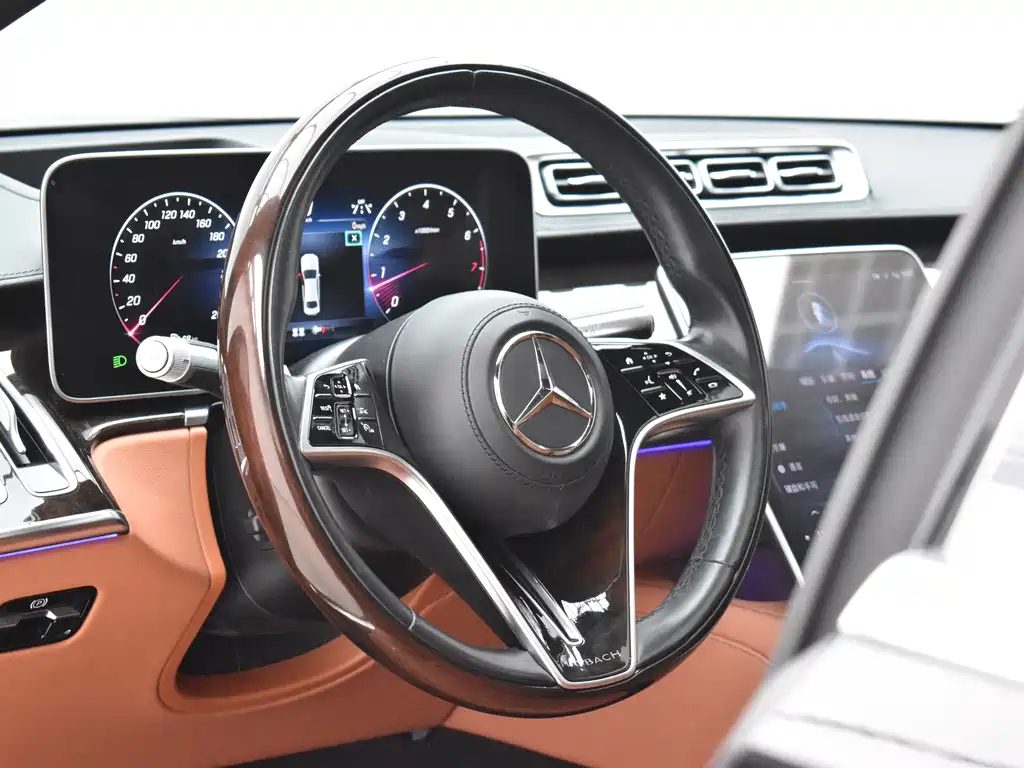 Mercedes-Benz Maybach S-Class 2021 — фото 11