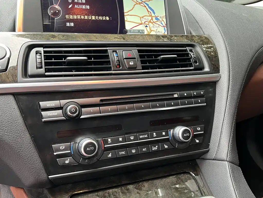 BMW 6 Series 2016 — фото 15