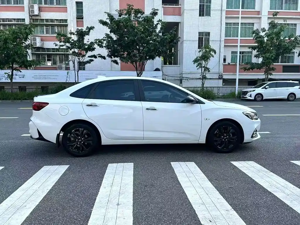 Chevrolet Cruze 2020 — фото 13