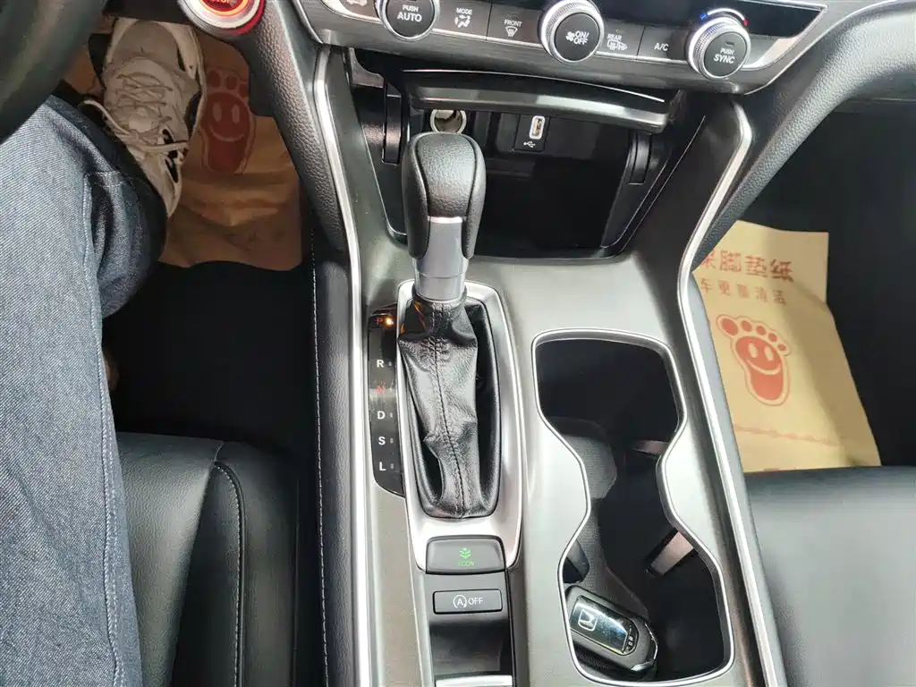 Honda Accord 2019 — фото 14