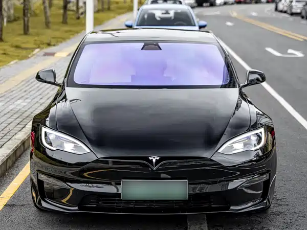 Tesla Model S 2023