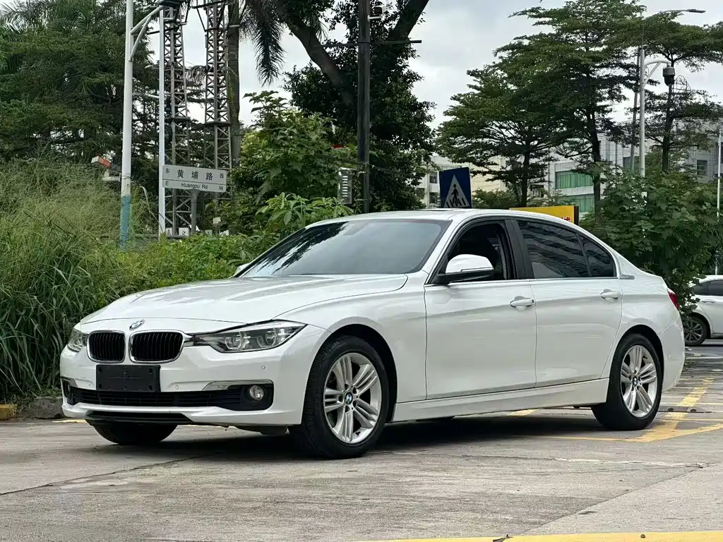 BMW 3 Series 2016 — фото 1