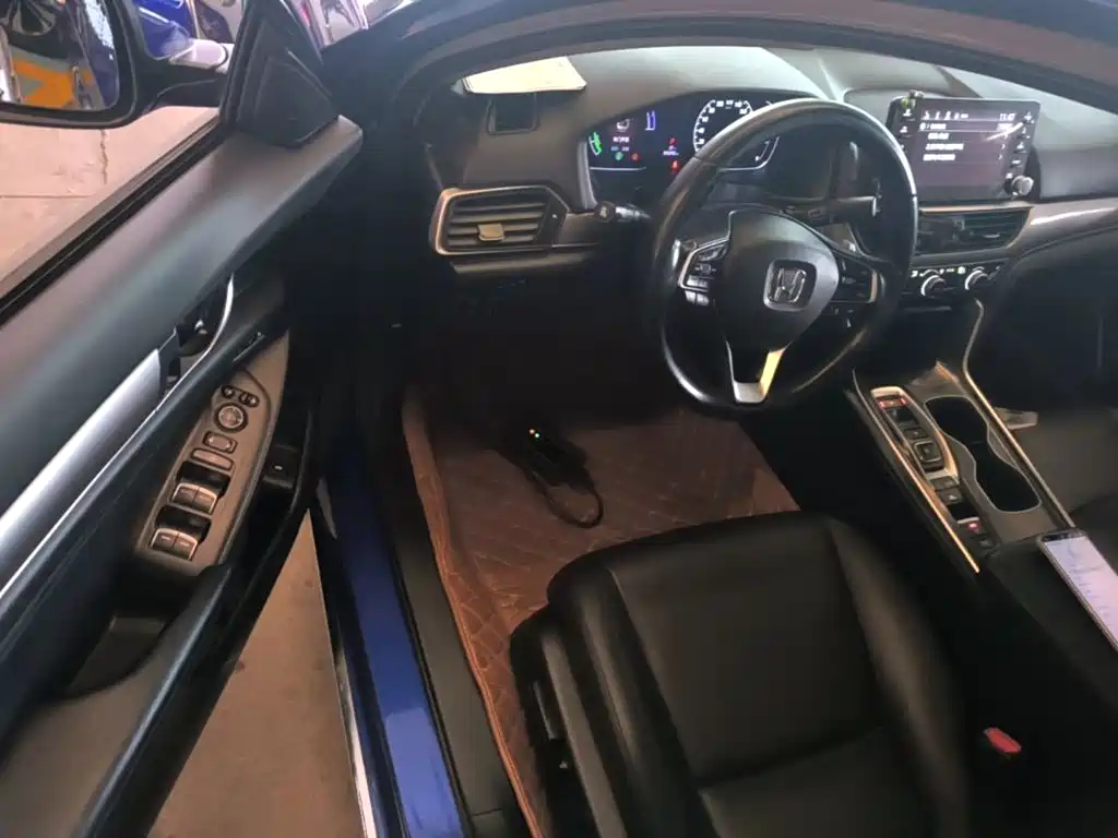 Honda Accord 2020 — фото 12