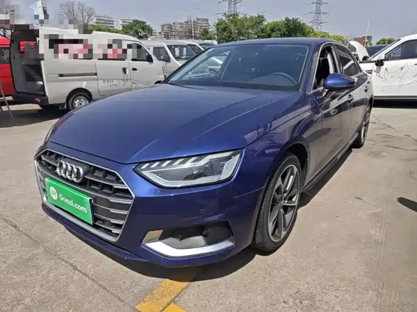 Audi A4L 2020