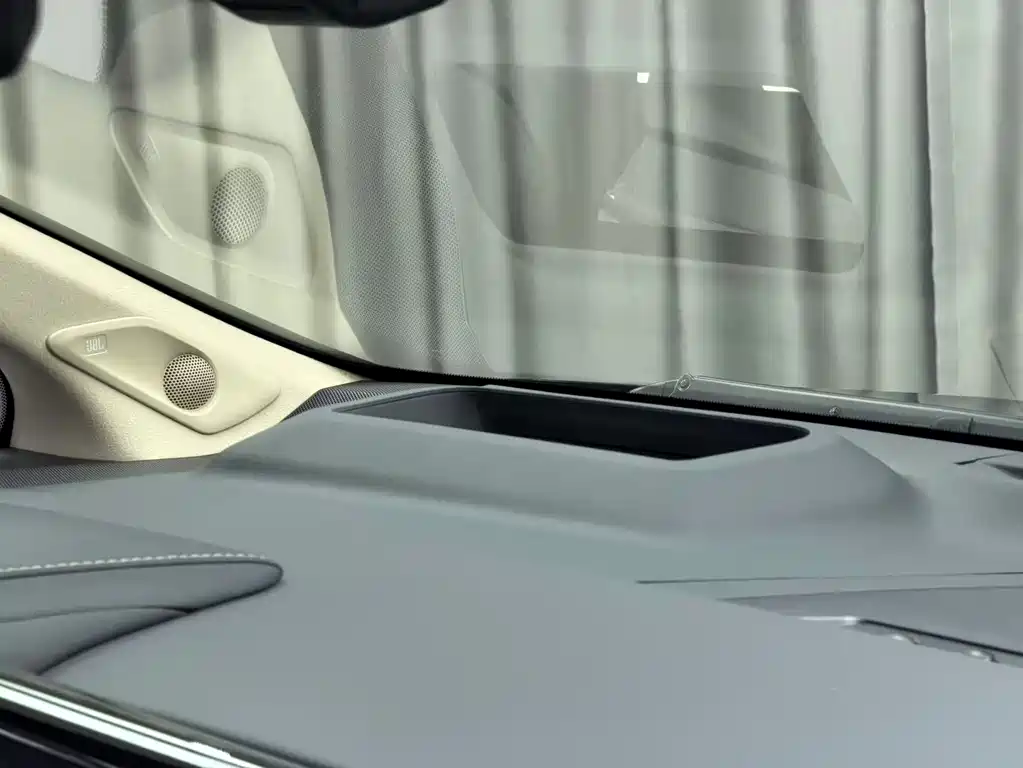 Toyota Vellfire 2024 — фото 14