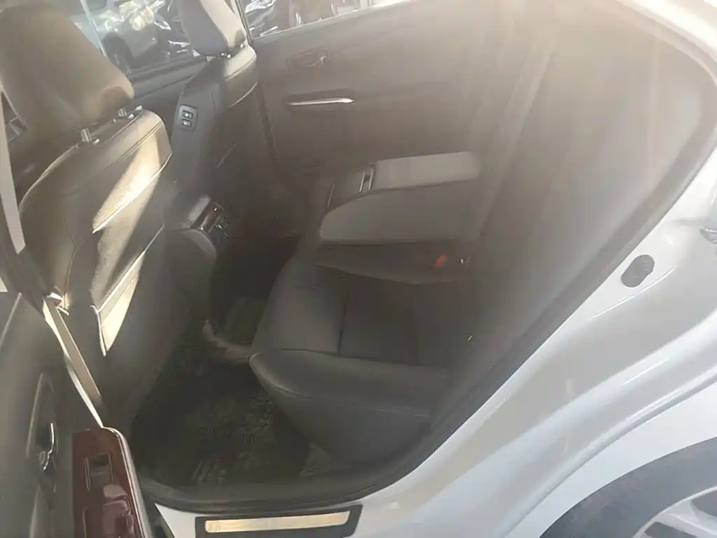 Toyota Camry 2014 — фото 13