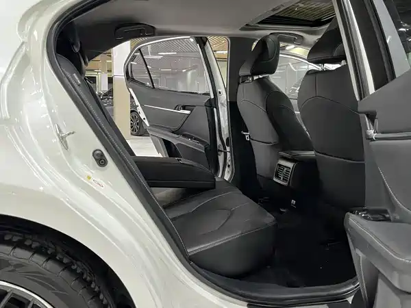 Toyota Camry 2019