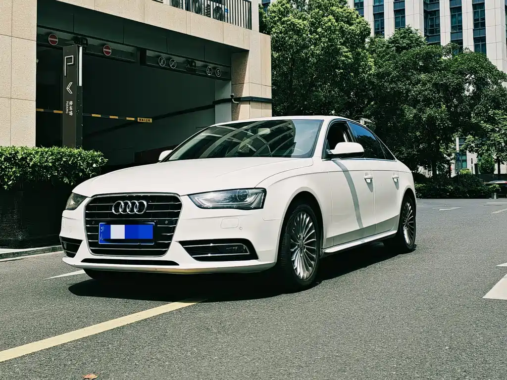 Audi A4L 2015