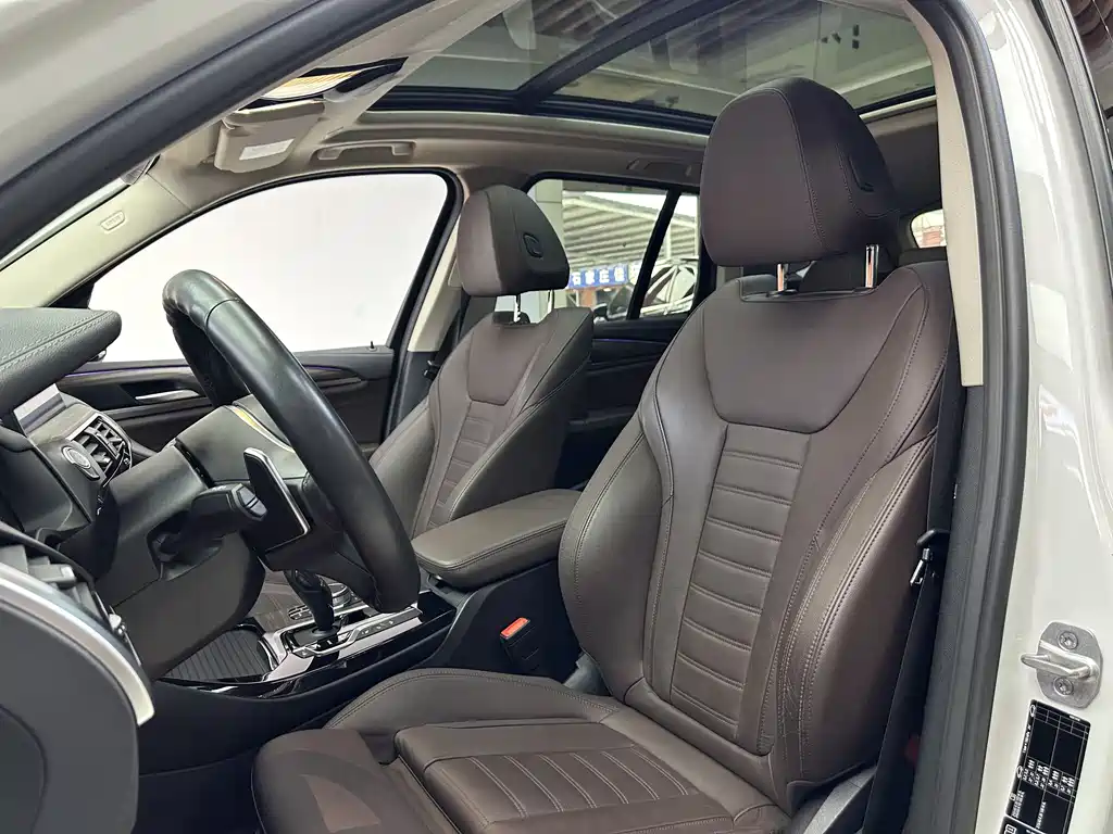 BMW X3 2020 — фото 17