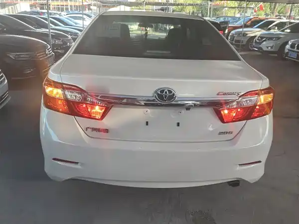 Toyota Camry 2014