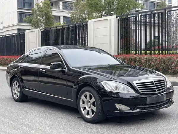 Mercedes-Benz S-Class 2007