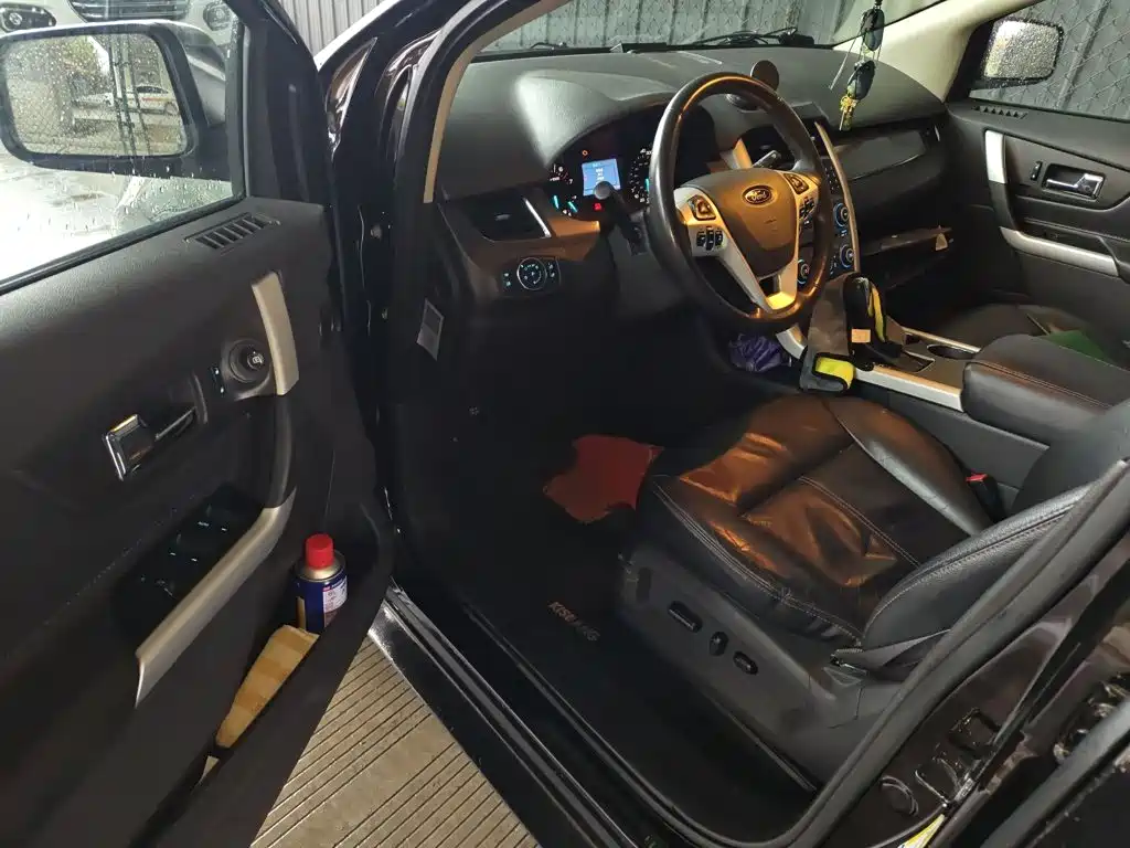 Ford Edge 2015 — фото 14
