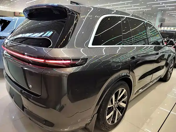 Li Auto L8 2023