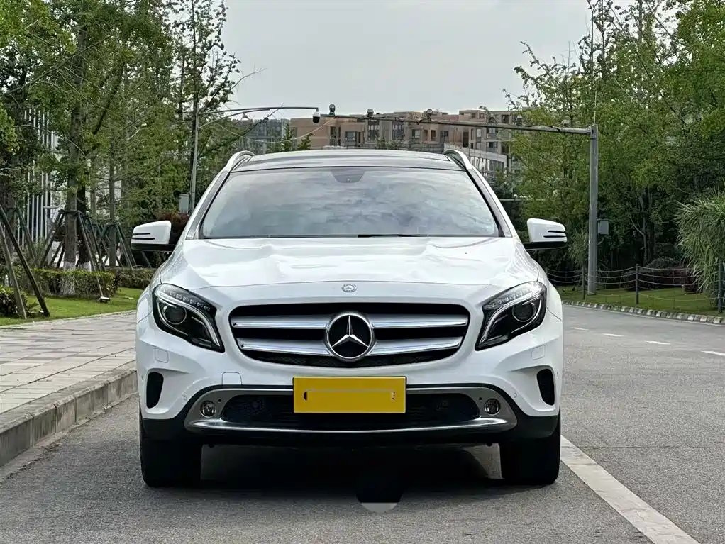 Mercedes-Benz GLA 2015 — фото 2