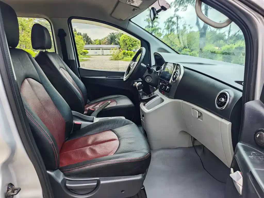 JAC Refine Refine M3 2015 — фото 15
