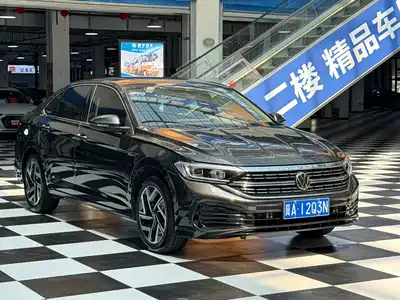 Volkswagen Sagitar 2022