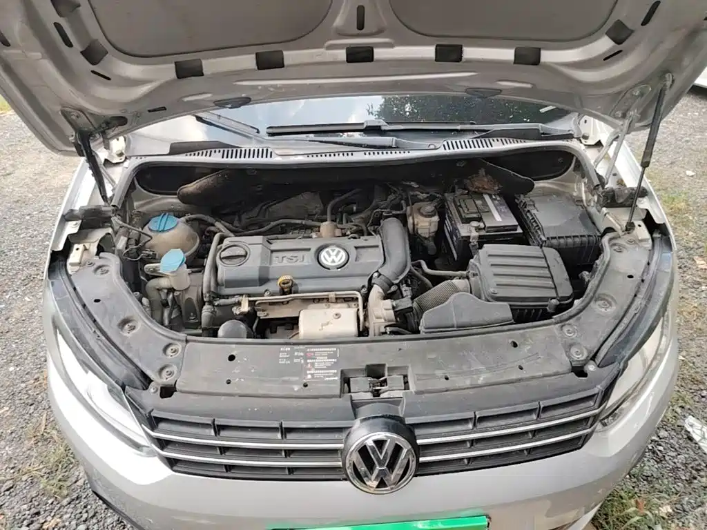 Volkswagen Touran 2015 — фото 20