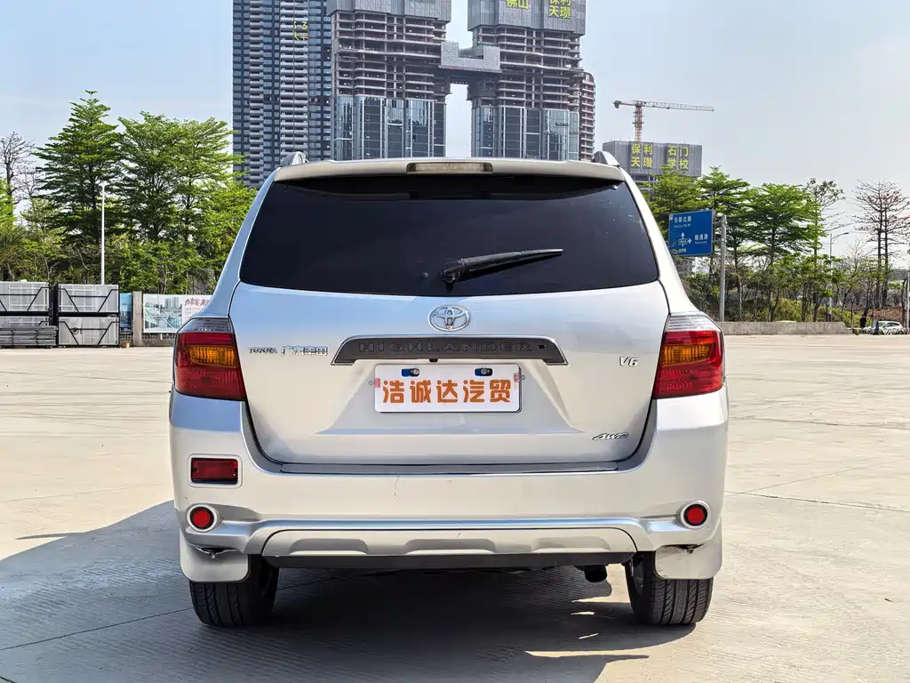 Toyota Highlander 2010 — фото 16