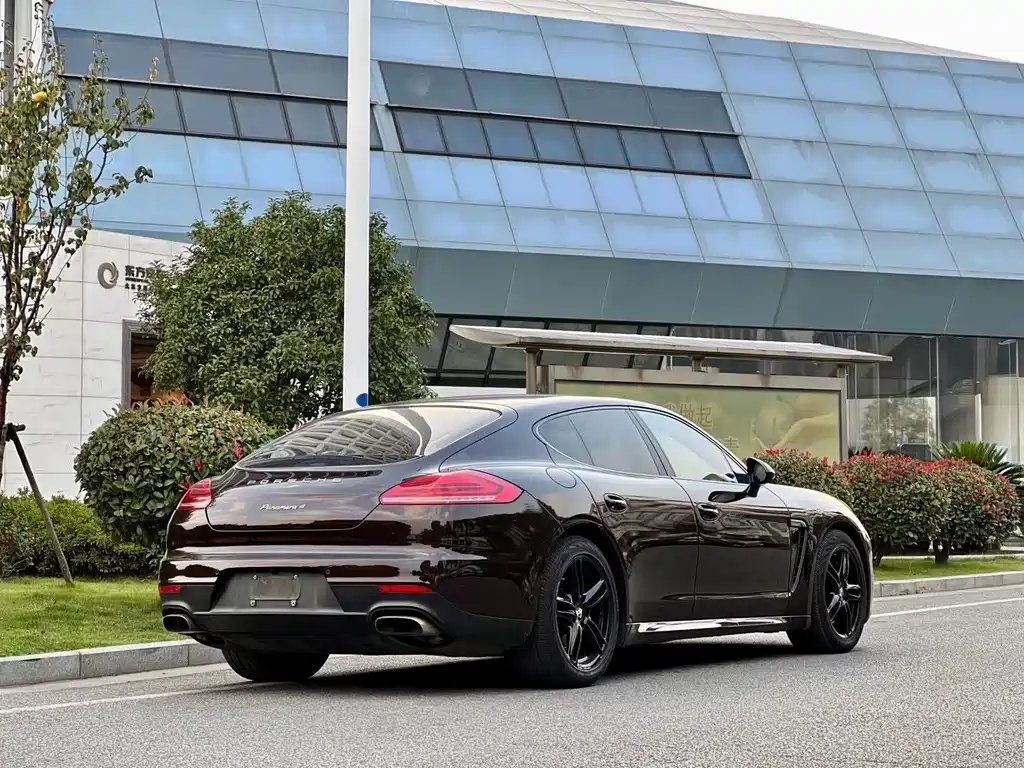 Porsche Panamera 2015 — фото 8