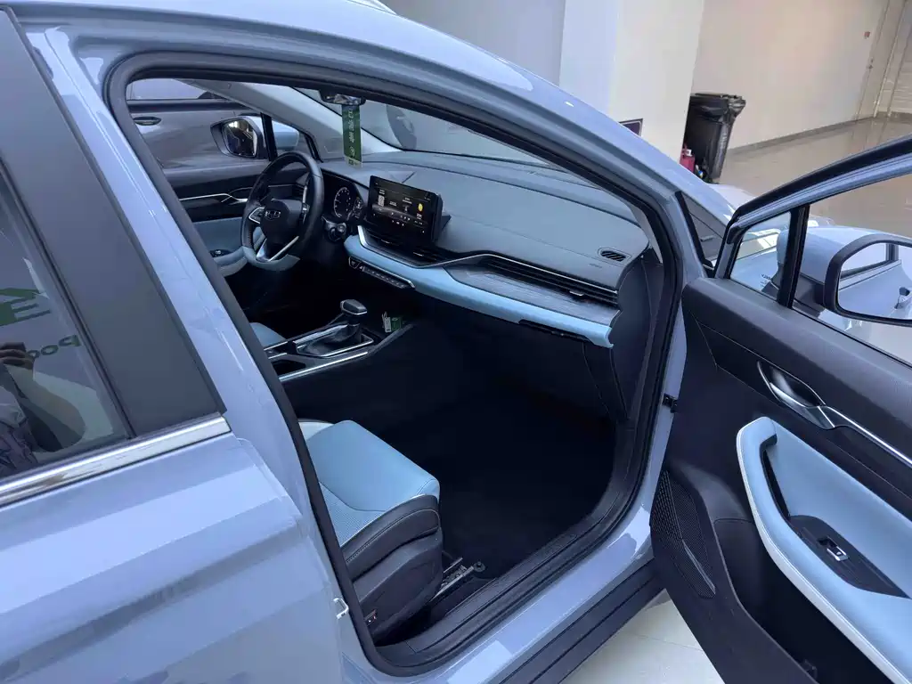 Geely Emgrand S 2022 — фото 11