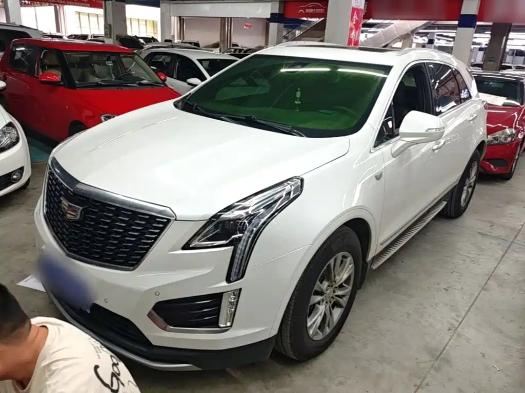 Cadillac XT5 2020 — фото 1