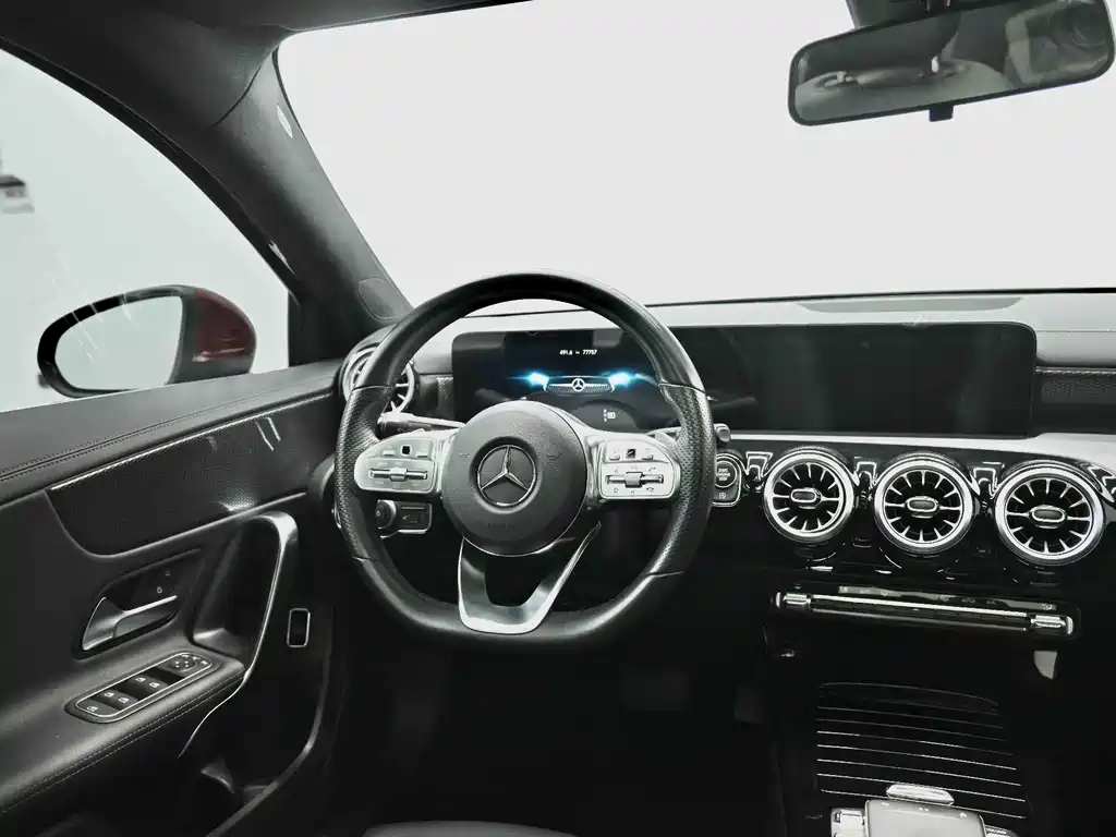 Mercedes-Benz A-Class 2022 — фото 19